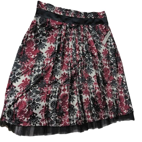 Worthington A Line Pleated Skirt Black Red White Geometric 16 - Picture 1 of 7